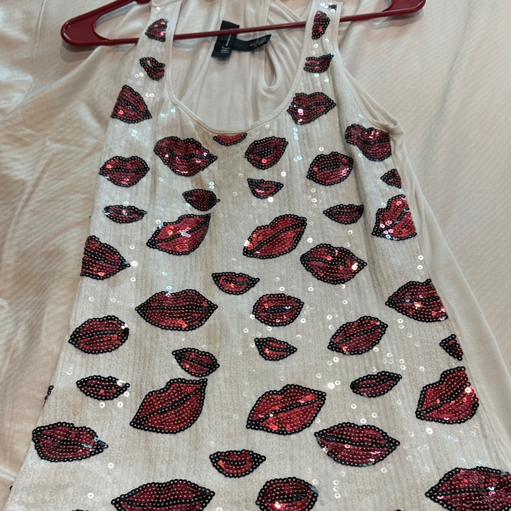 Inc Sequin Lip Print Tank Top - White with Red Lips